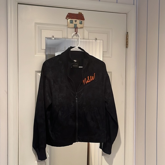 Nike zip up jacket. Size small. Excellent condition. - Picture 3 of 3